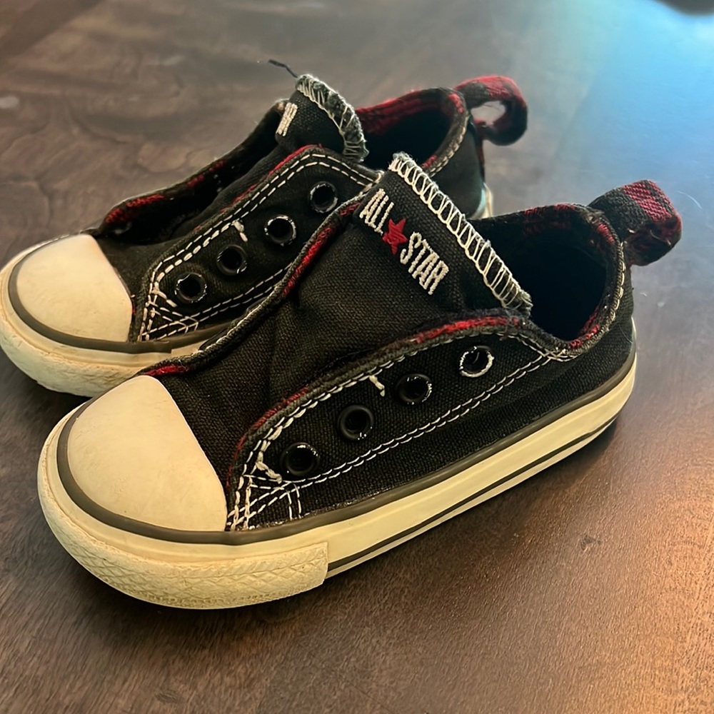 Black Velcro Conserve Toddler 6